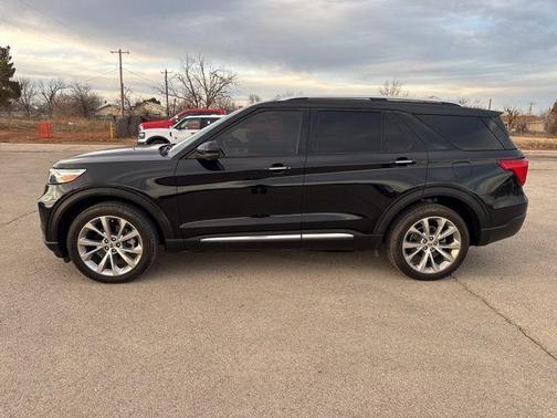 2021 Ford Explorer Platinum