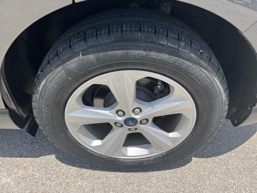 2020 Ford Edge SE