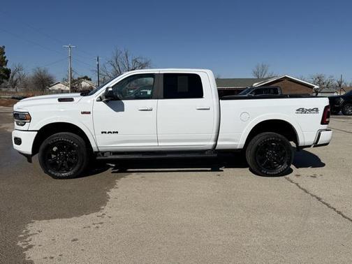 2022 RAM 2500 Laramie Crew Cab 4x4 6'4' Box