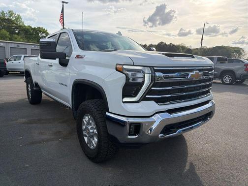 Summit White 2024 Chevrolet Silverado 3500 LTZ