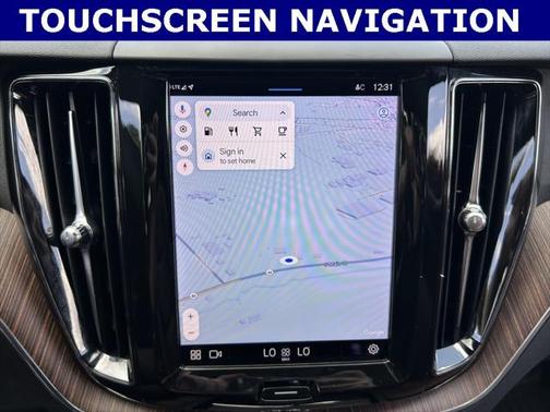 2022 Volvo XC60 B5 Momentum