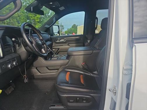 2024 GMC Sierra 2500 AT4
