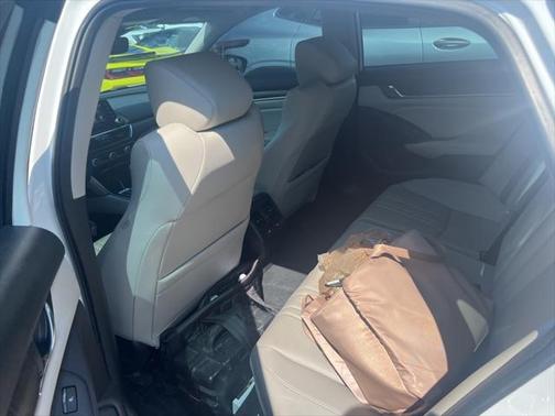 2022 Honda Accord Touring 2.0T