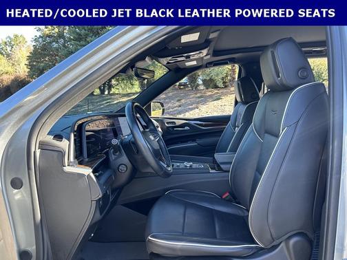 2023 Cadillac Escalade ESV Premium Luxury