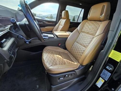 2022 Cadillac Escalade Sport