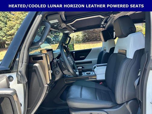 Interstellar White 2023 GMC HUMMER EV Pickup 3X