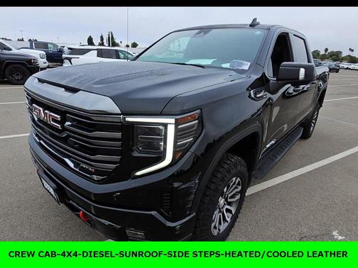 2023 GMC Sierra 1500 AT4