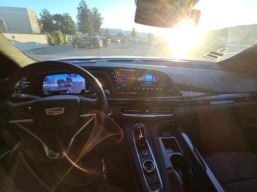 2024 Cadillac Escalade Luxury