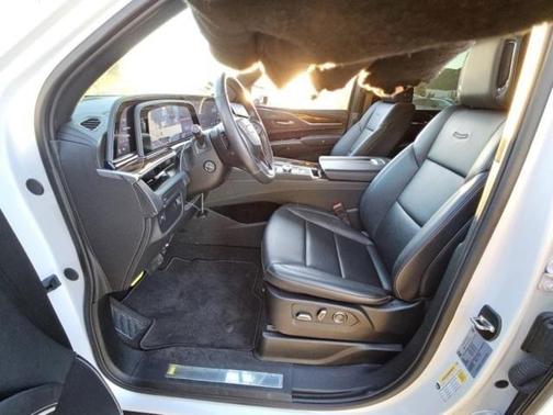 2024 Cadillac Escalade Luxury