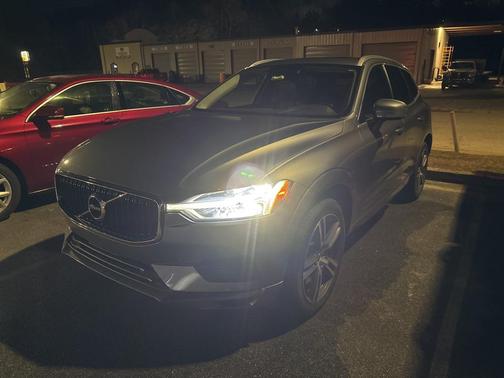 2020 Volvo XC60 T5 Momentum