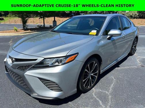 Celestial Silver Metallic 2018 Toyota Camry SE