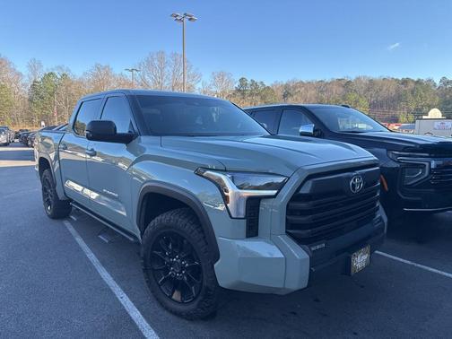 2024 Toyota Tundra SR5