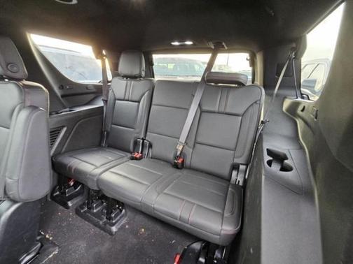 2023 Chevrolet Tahoe 4WD RST
