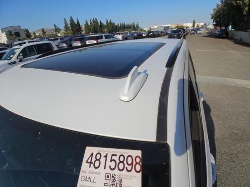 Crystal White Tricoat 2023 Cadillac Escalade Sport Platinum
