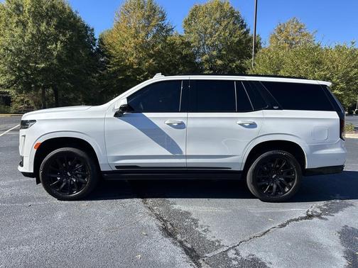 2024 Cadillac Escalade Sport