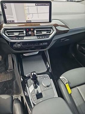 2024 BMW X4 xDrive30i