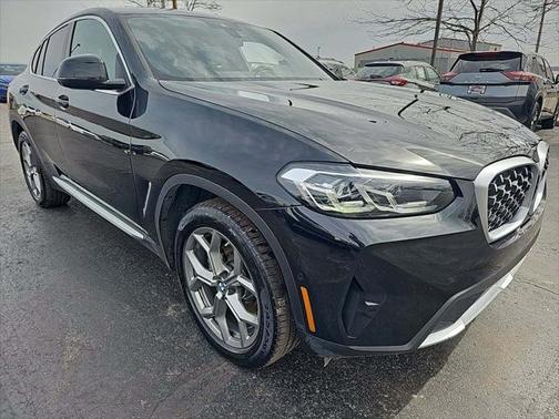 2024 BMW X4 xDrive30i