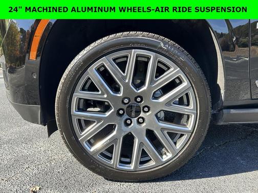 2025 GMC Yukon Denali Ultimate