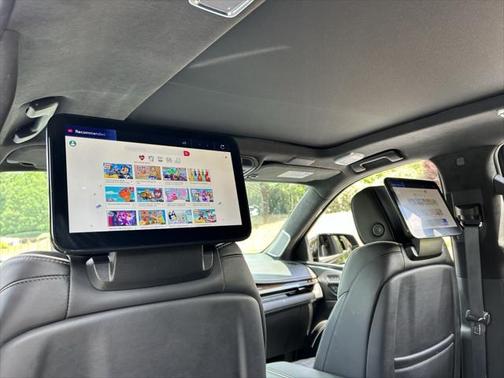 2024 Cadillac Escalade Sport Platinum