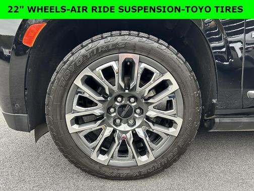 2023 GMC Yukon XL Denali Ultimate