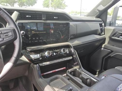 2024 GMC Sierra 2500 AT4