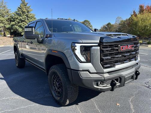 2024 GMC Sierra 2500 AT4