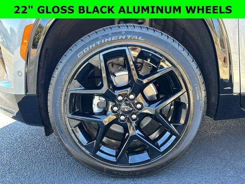 Sterling Gray Metallic 2026 Chevrolet Traverse RS