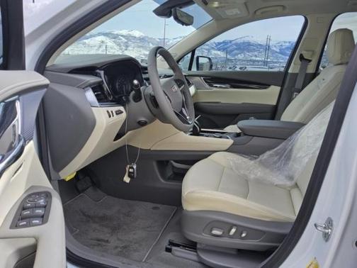 2025 Cadillac XT6 Premium Luxury AWD