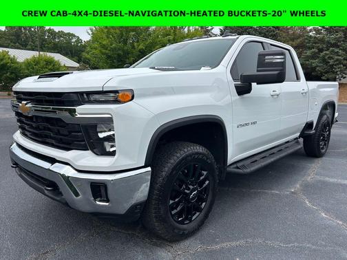 Summit White 2026 Chevrolet Silverado 2500 LT