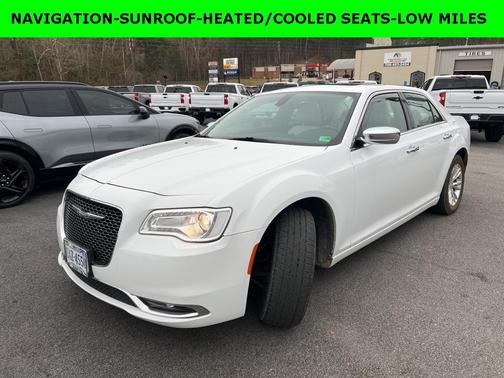 2016 Chrysler 300 S
