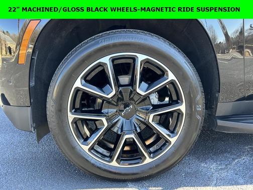 2025 Chevrolet Suburban RST