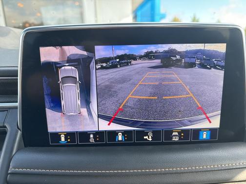 2021 GMC Yukon XL 4WD AT4