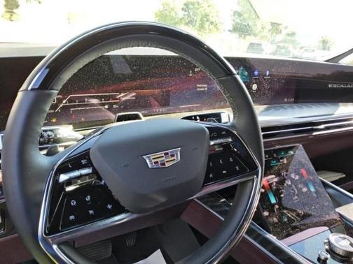 2025 Cadillac Escalade Sport