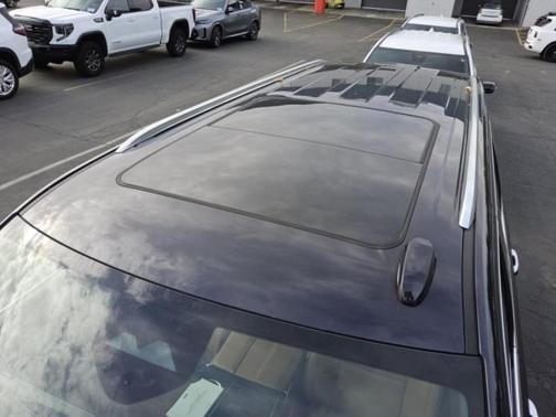 2025 Cadillac Escalade ESV Premium Luxury