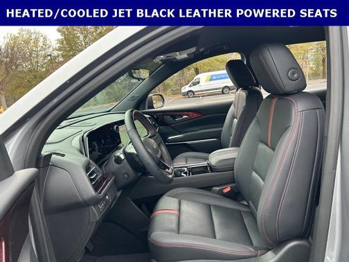 2025 Chevrolet Traverse RS