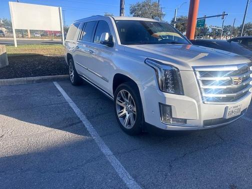 2018 Cadillac Escalade ESV Premium Luxury