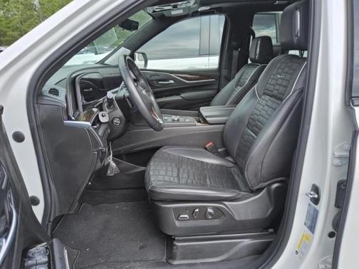 2022 Cadillac Escalade Sport Platinum