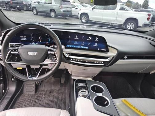 2024 Cadillac LYRIQ Sport