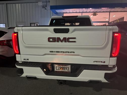 2021 GMC Sierra 1500 AT4