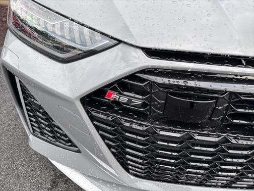 2023 Audi RS 7 4.0T