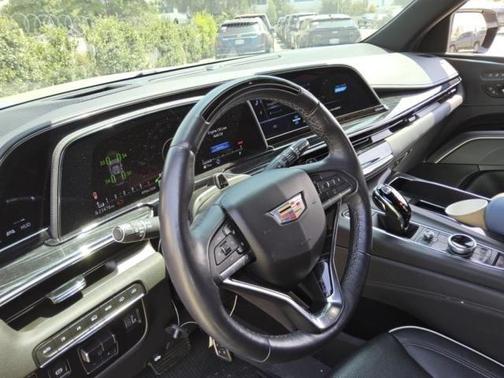 2024 Cadillac Escalade ESV Sport