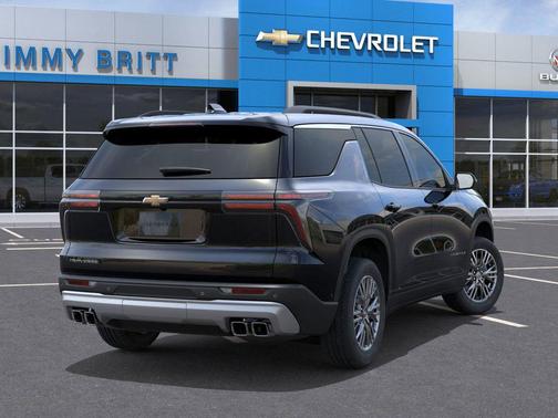 Mosaic Black Metallic 2026 Chevrolet Traverse LT