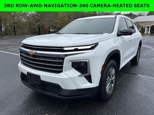 2024 Chevrolet Traverse LT