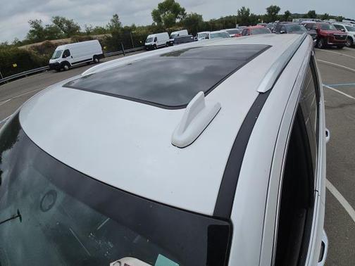 White Frost Tricoat 2024 GMC Yukon XL Denali