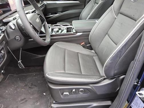 2025 Cadillac Escalade ESV Premium Luxury