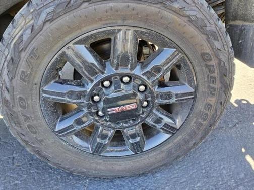 2024 GMC Sierra 2500 AT4