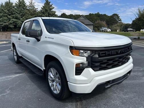 2022 Chevrolet Silverado 1500 Custom