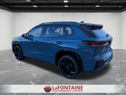 2025 Volkswagen Tiguan 2.0T SE R-Line Black