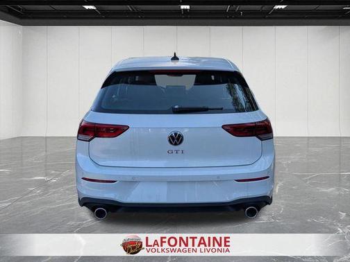 2025 Volkswagen Golf GTI 2.0T SE