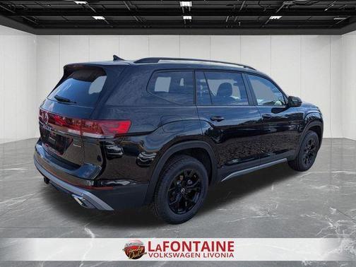 2025 Volkswagen Atlas 2.0T Peak Edition